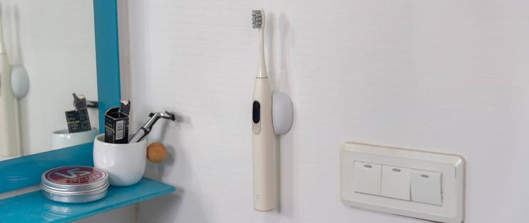 OcleanX全球首款彩屏触屏电动牙刷，恭喜了！