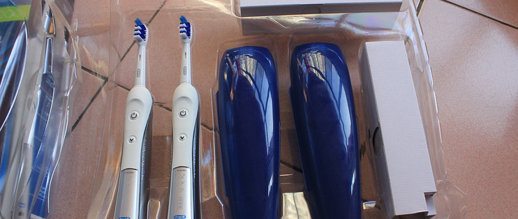B欧乐B4000型/D29B欧乐B4000型/D29电动牙刷电动牙刷