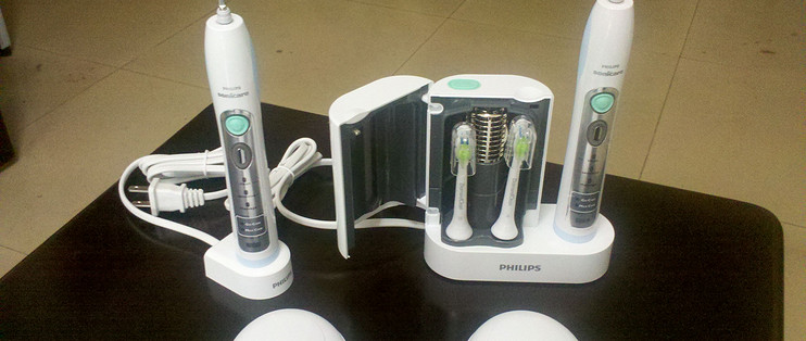 PHILIPS飞利浦声波电动牙刷HX6930+UV紫外消毒器HX6150