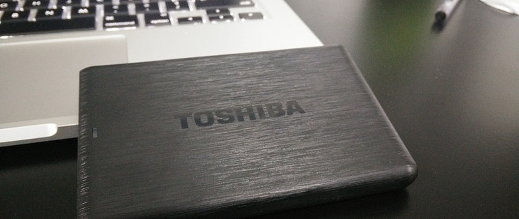 TOSHIBA东芝星礴系列25英寸移动硬盘1TBUSB30