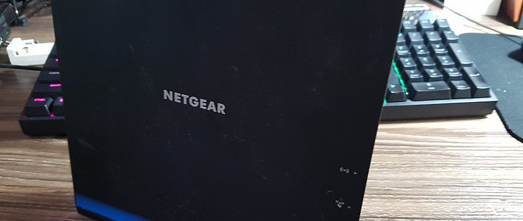 NETGEAR美国网件R6300V2改装内置散热风扇